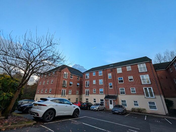 2 Bedroom Apartment To Rent In Stonemere Drive, Radcliffe, M26