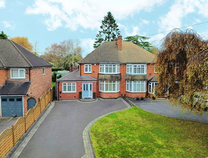 4 Bedroom Semi Detached House For Sale In Stonor Park Road, Solihull, B91