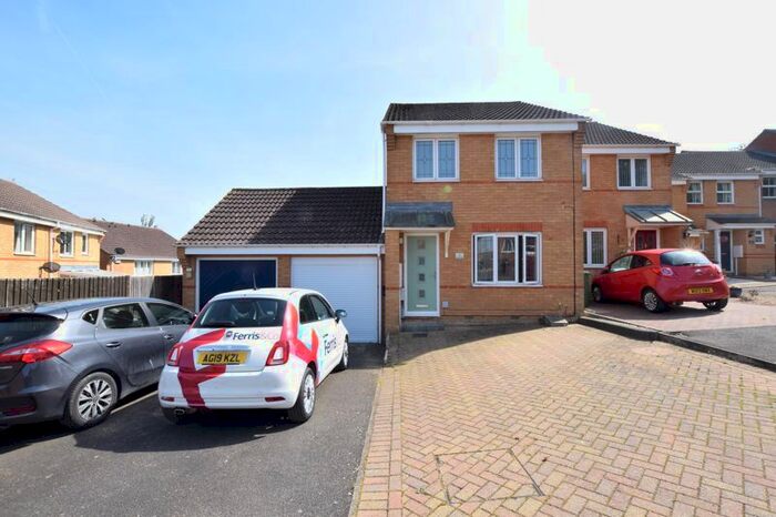 3 Bedroom Semi-Detached House To Rent In Stadler Close, Maidstone, ME16