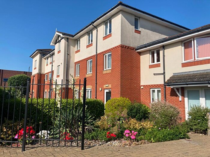 1 Bedroom Property For Sale In Laleham Gardens, Queen Elizabeth Lodge Laleham Gardens, CT9