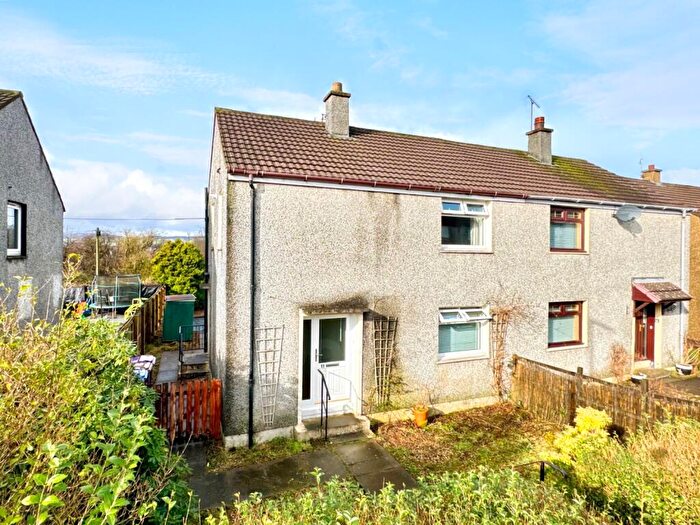 3 Bedroom Semi-Detached House For Sale In Blackthorn Avenue, Beith, KA15
