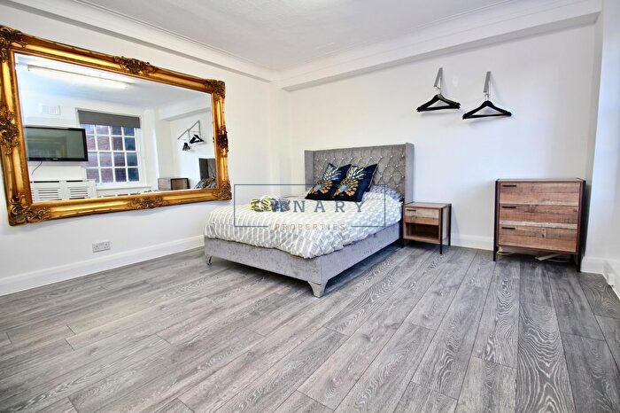 Studio For Sale In Park West, Edgware Road, London, W2