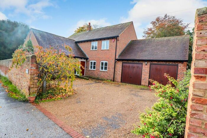 4 Bedroom Detached House To Rent In Church End, Redbourn, Redbourn, AL3