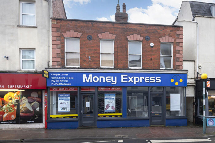 1 Bedroom Maisonette To Rent In High Street, Cheltenham, GL50