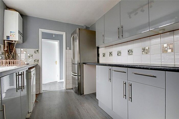 3 Bedroom Terraced House For Sale In St. Stephens Road, Enfield, EN3