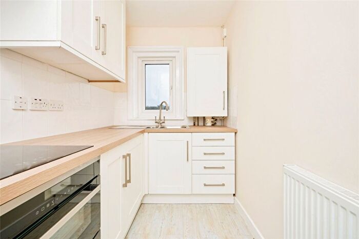 1 Bedroom Flat For Sale In Monkton Street, Ryde, Isle Of Wight, PO33