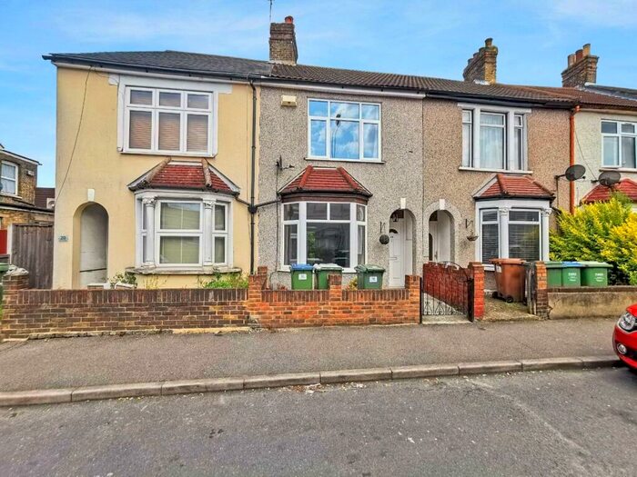 3 Bedroom Terraced House To Rent In Brook Street, Erith, Kent, DA8