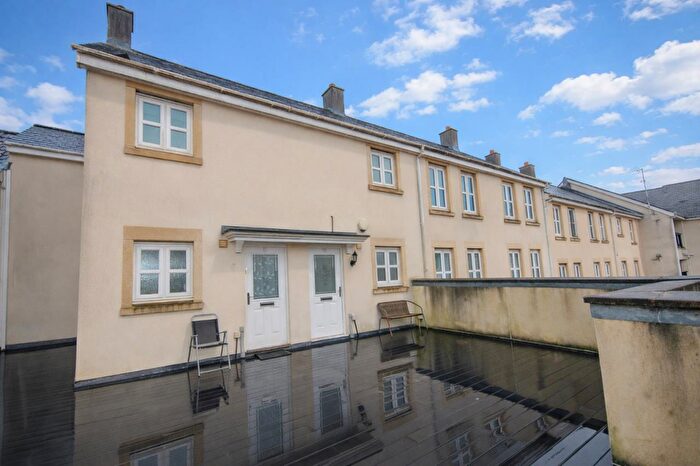 1 Bedroom Maisonette For Sale In Pendennis Park, Staple Hill, Bristol, BS16