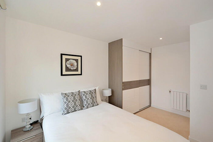 1 Bedroom Apartment To Rent In Royal Victoria Gardens, Whiting Way, SE16