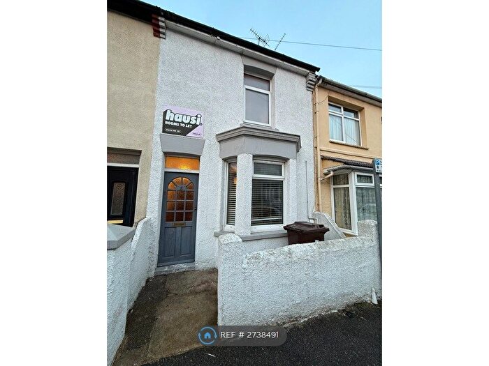 3 Bedroom Terraced House To Rent In Selbourne Road, Gillingham, ME7