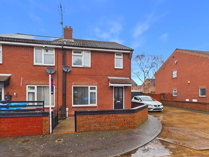 3 Bedroom Semi Detached House For Sale In Britannia Gardens, Exchange Street, Hull, HU5