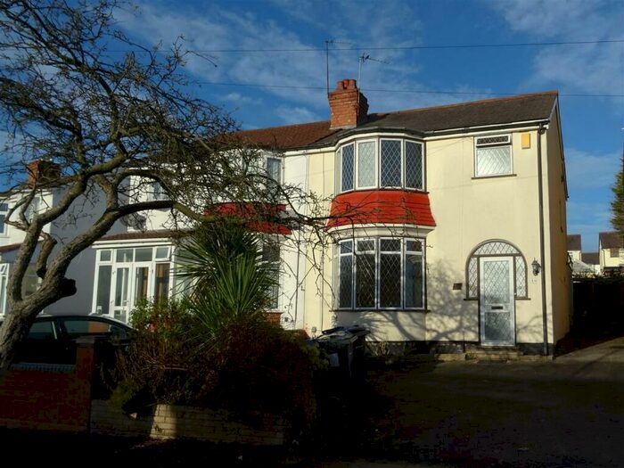 3 Bedroom Semi-Detached House To Rent In Norman Avenue, Harborne, Birmingham, B32