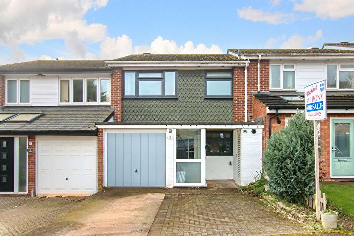 3 Bedroom Terraced House For Sale In Vicarage Close, Hemel Hempstead, HP1