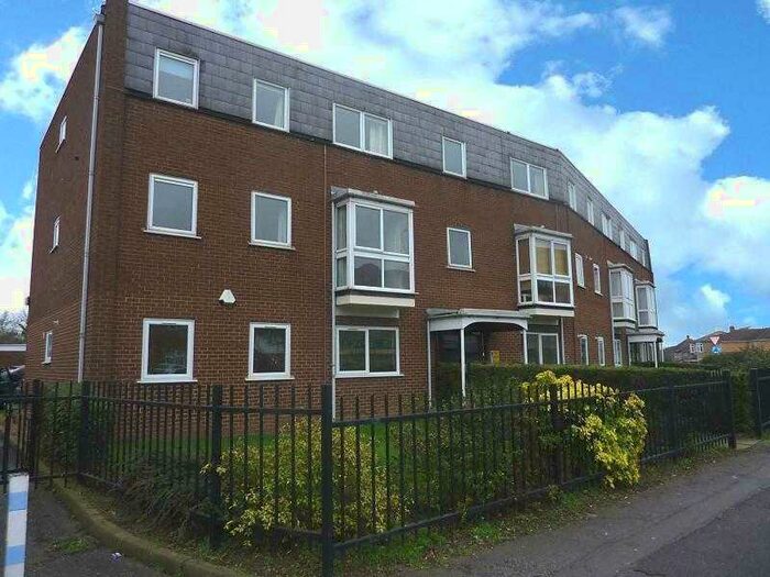 2 Bedroom Apartment To Rent In Station Road, Gidea Park, RM2