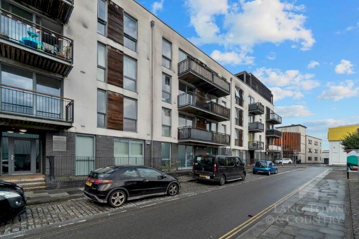 1 Bedroom Flat To Rent In Brittany Street, Millbay, Plymouth, PL1