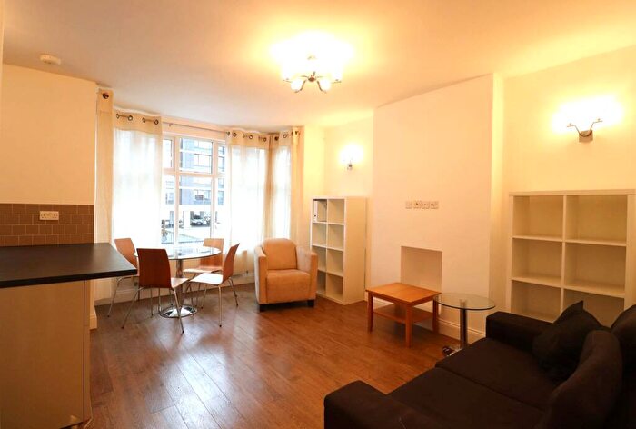 2 Bedroom Flat To Rent In Colson Road, Croydon, CR0
