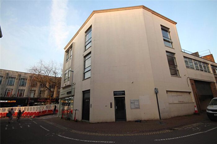 Studio To Rent In Dychurch Lane, Northampton, Northamptonshire, NN1