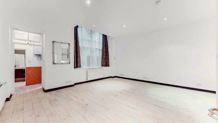 Apartment To Rent In Hatton Garden, Clerkenwell, London, EC1N