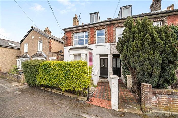 2 Bedroom Flat For Sale In Dering Road, Croydon, CR0