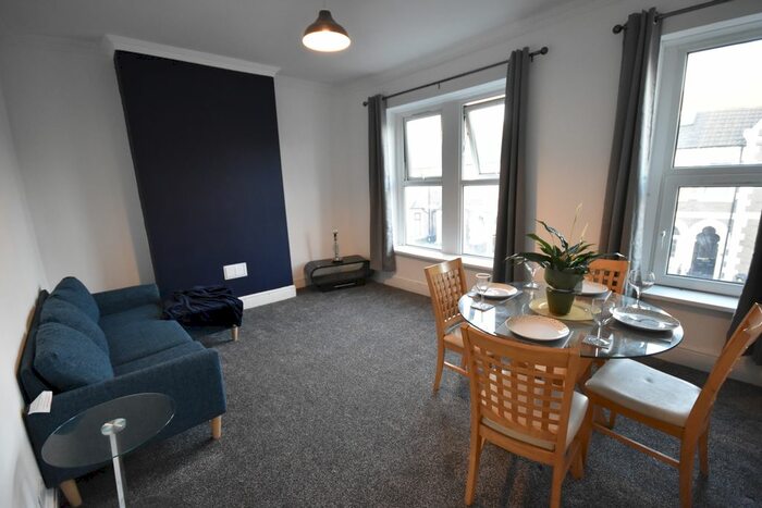 2 Bedroom Flat To Rent In Donald Street, Roath, CF24