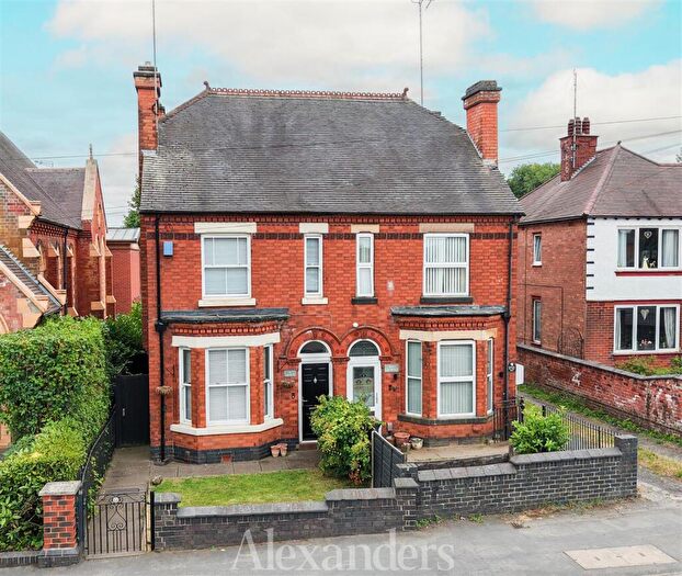 3 Bedroom Semi-Detached House For Sale In Burton Road, Ashby-De-La-Zouch, LE65