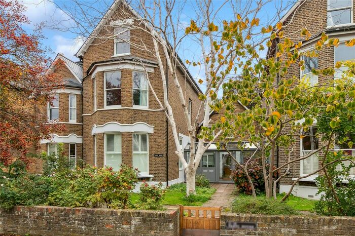 5 Bedroom Flat To Rent In Fabyc House, Cumberland Road, Richmond, Surrey, TW9