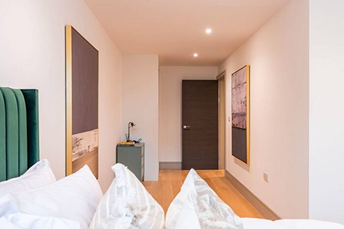 1 Bedroom Flat To Rent In Zenith House, Wood Green, London, N15