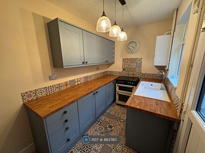 2 Bedroom Terraced House To Rent In Avenue Road Extension, Leicester, LE2