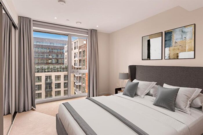 2 Bedroom Apartment To Rent In Nine Elms Lane, London, SW11