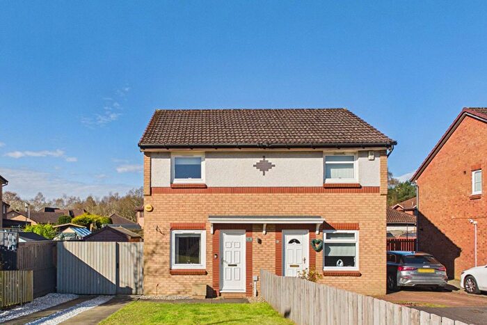 2 Bedroom Semi-Detached House For Sale In Pine Lawn, Wishaw, ML2