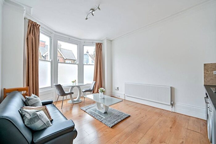 1 Bedroom Flat To Rent In Creffield Road, Ealing, London, W5