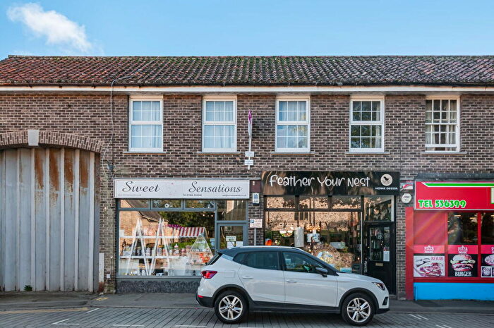2 Bedroom Flat For Sale In , A & Newbegin, Hornsea, HU18