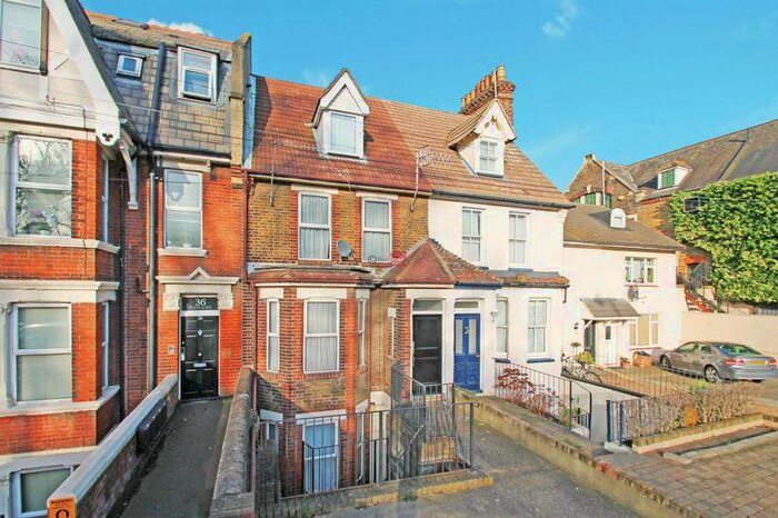 1 Bedroom Flat To Rent In New Road, Rochester, ME1