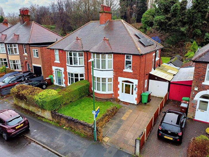 3 Bedroom Semi Detached House For Sale In Costock Avenue, Nottingham, NG5
