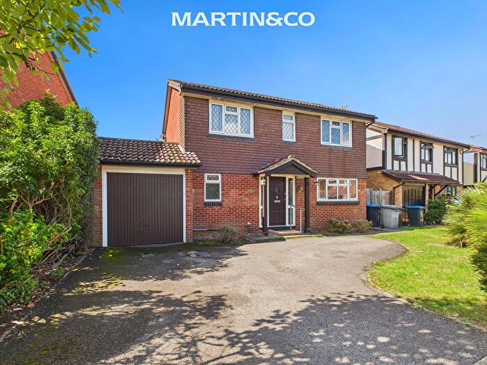 4 Bedroom Detached House For Sale In Rydal Way, Egham, TW20