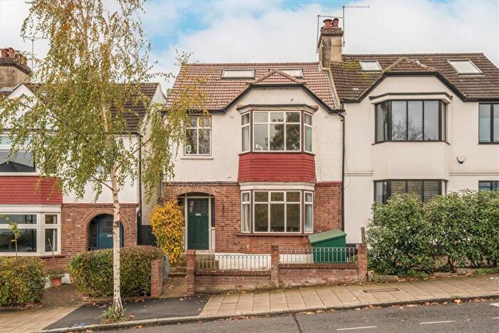 5 Bedroom Semi Detached House For Sale In Vicars Hill, Ladywell, SE13