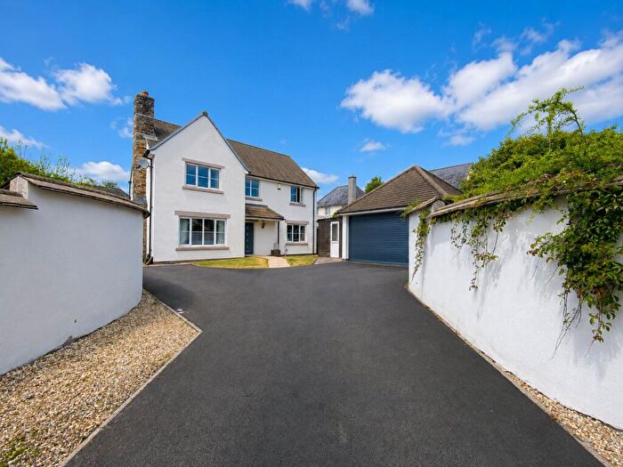 4 Bedroom Detached House For Sale In Trebartha Close, Callington, Cornwall, PL17