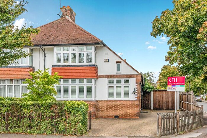 3 Bedroom Semi-Detached House For Sale In Bourne Vale, Hayes, Kent, BR2