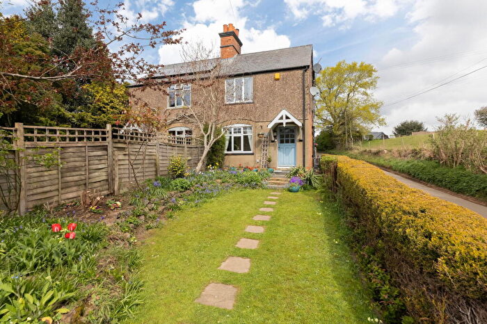 2 Bedroom Cottage For Sale In Hill View, Banbury Road, North Newington, OX15