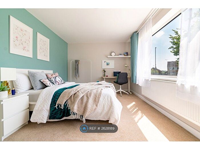 4 Bedroom Semi-Detached House To Rent In Leam Green, Coventry, CV4