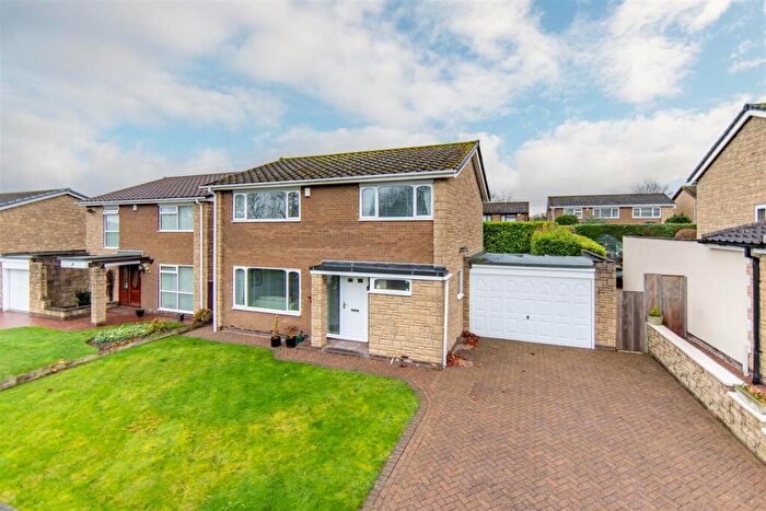 4 Bedroom Detached House For Sale In The Paddock, Walbottle, NE15