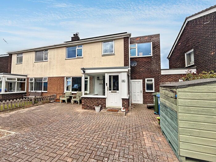 4 Bedroom Semi-Detached House For Sale In North Lane, Seahouses, NE68
