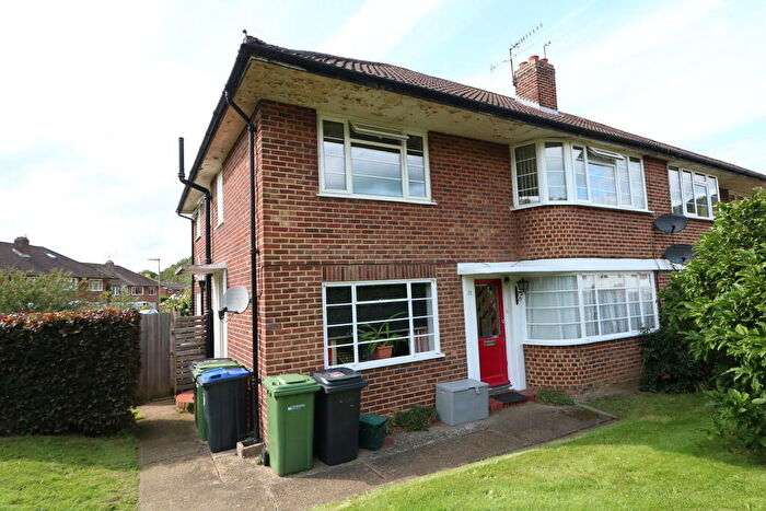 2 Bedroom Maisonette To Rent In Pixham Lane, RH4