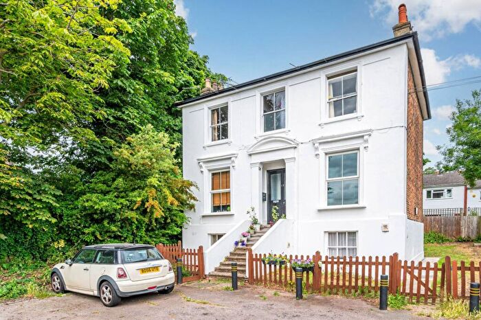 2 Bedroom Flat To Rent In Kelvin Grove, Sydenham, London, SE26