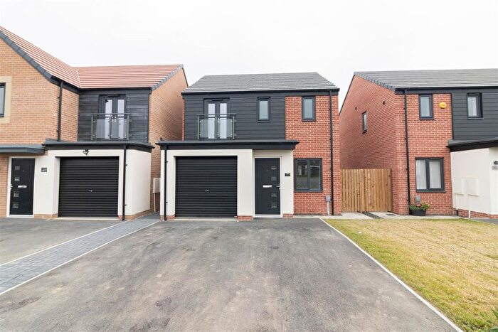 3 Bedroom Property To Rent In Primrose Lane, Great Park, Newcastle Upon Tyne, NE13