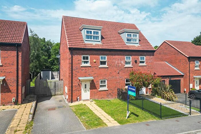 4 Bedroom Semi-Detached House For Sale In Asket Drive, Leeds, West Yorkshire, LS14
