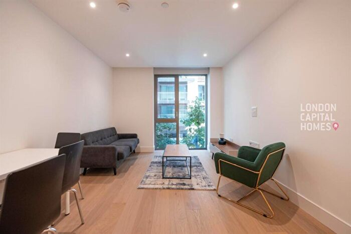 1 Bedroom Apartment To Rent In Salisbury House, Palmer Road, London, SW11