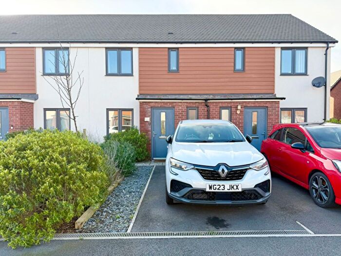 3 Bedroom Terraced House For Sale In Stephens Way, Tithebarn, Exeter, EX1