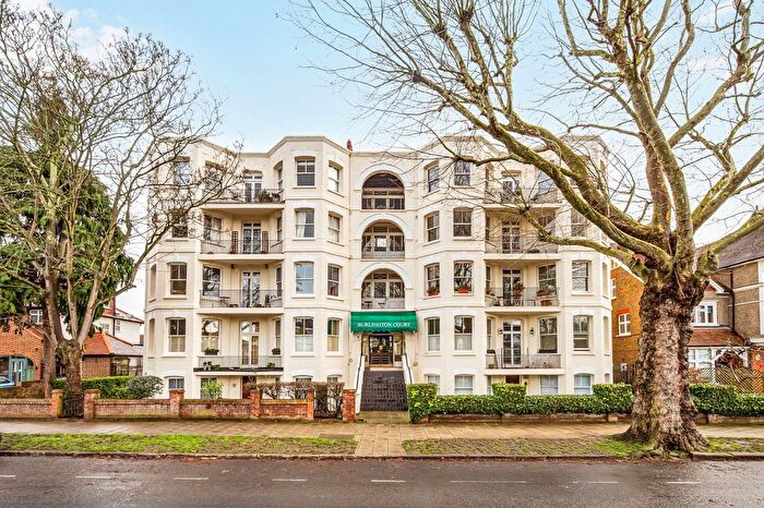 1 Bedroom Flat To Rent In Burlington Court, Spencer Road, W4