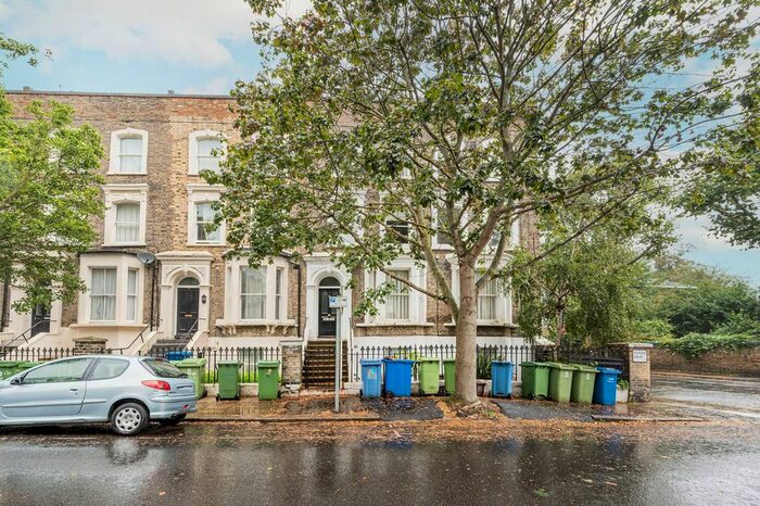 4 Bedroom Flat To Rent In Vicarage Grove, Camberwell, London, SE5